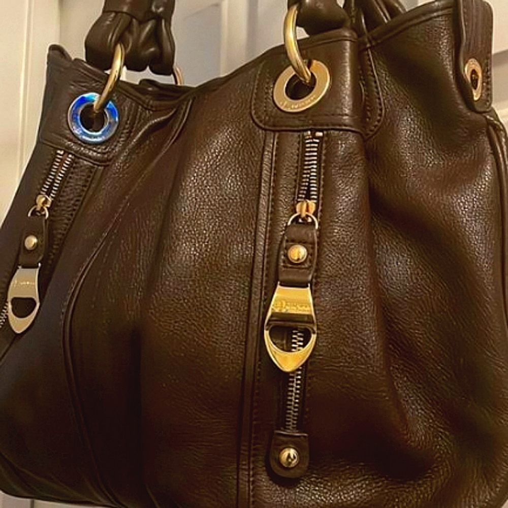 ✨️ B. Makowsky Genuine Leather Camilla bag
